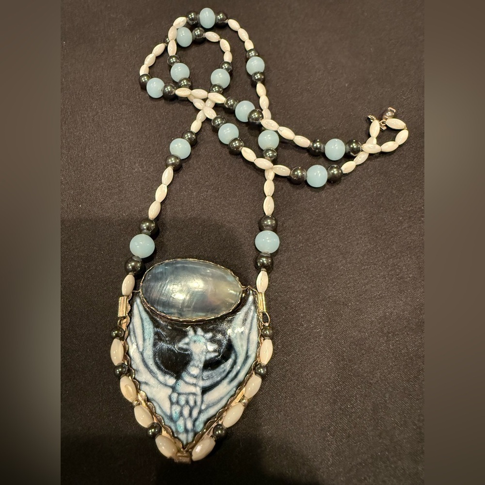 Vintage Phoenix Necklace – Handcrafted Navajo Artistry Glass and Black Pearl - Picture 16 of 16